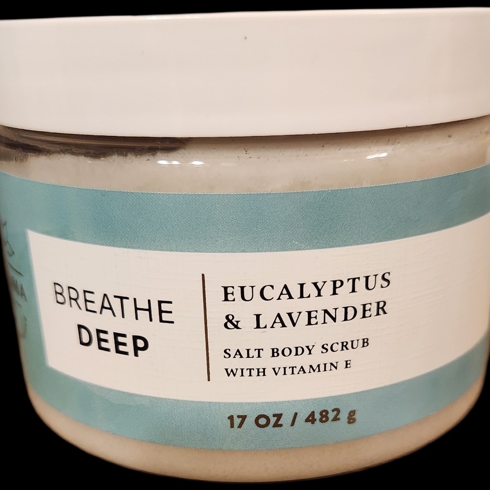 Bath and Body Works Salt Scrub